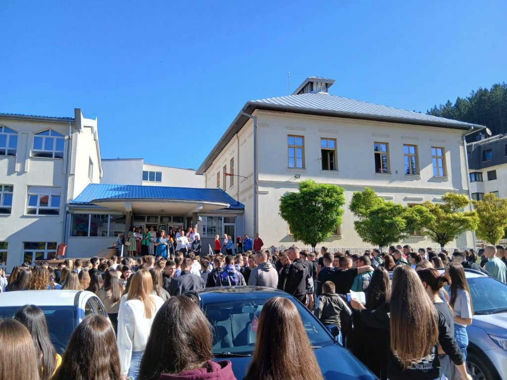 559234560_1742374336692215_4787609673060841381_n